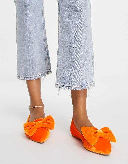 ASOS DESIGN - Lake - Ballerine a punta in velluto arancione con fiocco