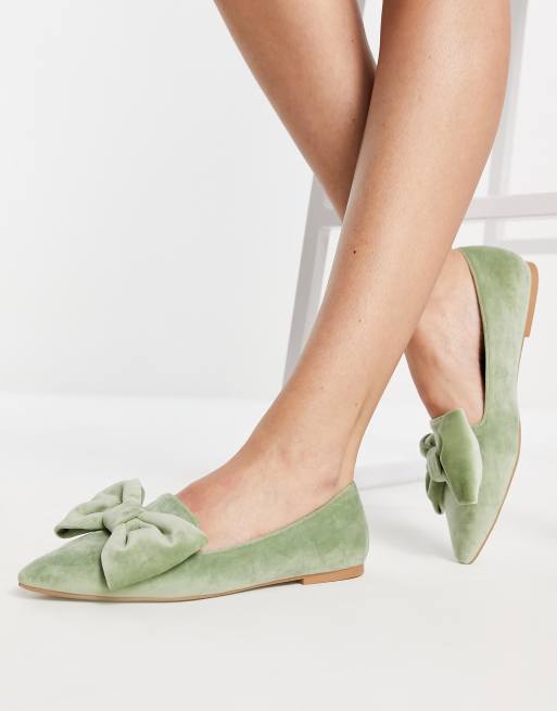 ASOS DESIGN - Lake - Ballerines plates en velours avec bout pointu et nœud - Vert sauge