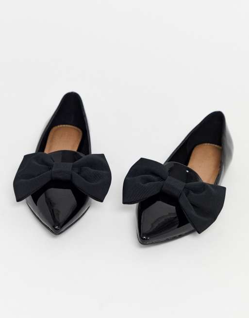 Pointed toe discount flats with bow