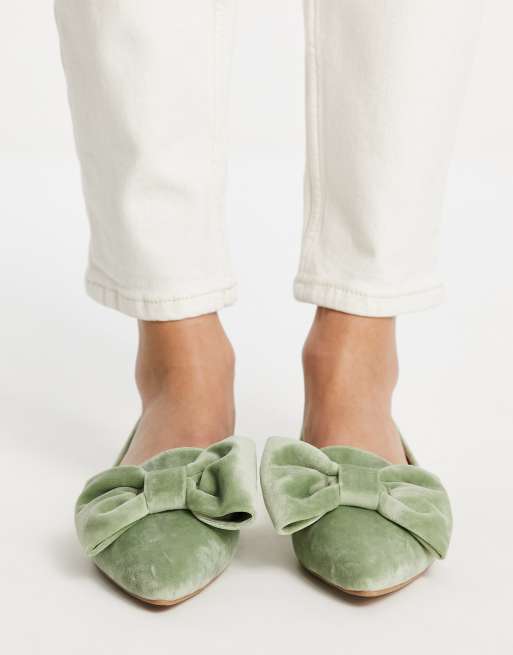 ASOS DESIGN Lake bow pointed ballet flats in sage green velvet, 4 of 4
