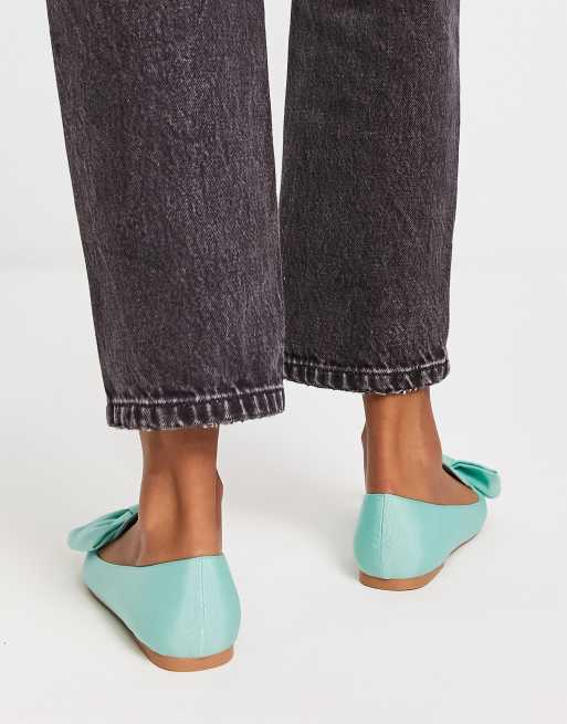 Gray on sale pointed flats