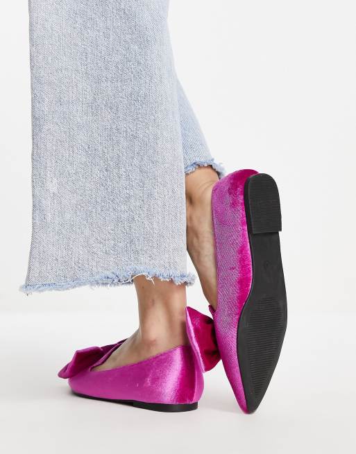 ASOS DESIGN – Lake – Spitze Ballerinas aus Samt in Rosa mit Zierschleife, 2 von 4
