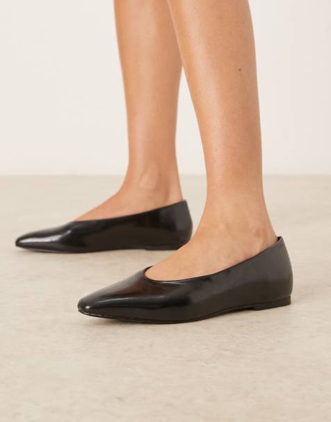 ASOS DESIGN Lambert chisel toe ballets in black - view 1