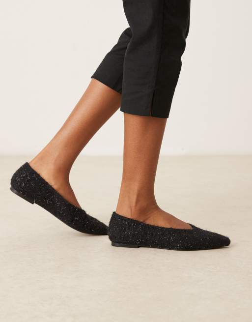 ASOS DESIGN – Lambert – Czarne balerinki ze skośnymi noskami z lamety, 3 z 4