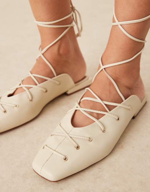 ASOS DESIGN – Laney – Premium – Naturvita mules i läder med ghillieknutar, 2 av 4
