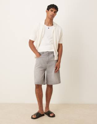 Lang geschnittene Jeans-Jorts in verwaschenem Hellgrau Grau 52