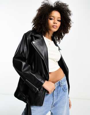 ASOS DESIGN - Lang geschnittene Oversize-Bikerjacke aus Kunstleder in Schwarz