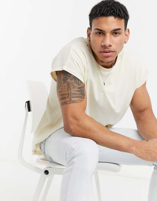 ASOS DESIGN – Lang geschnittenes Oversize-Shirt mit aufgerollten Ärmeln in Beige