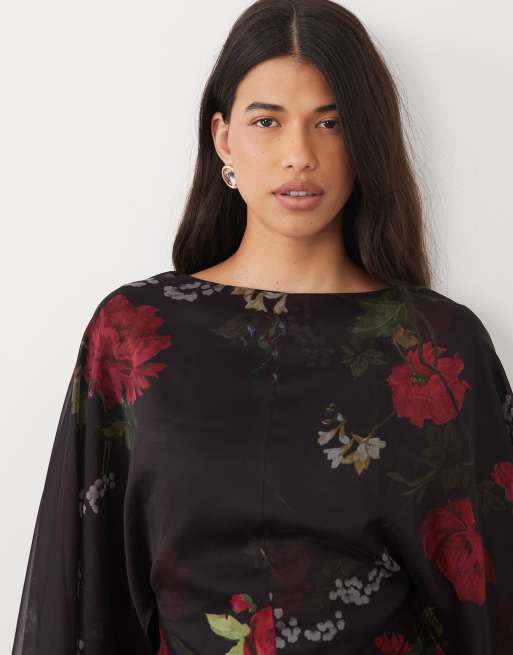 ASOS DESIGN lang maxikjole med engleærmer og rynket talje i blomsterprint i blomme, 2 af 4