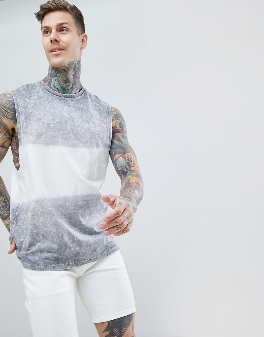 ASOS DESIGN - Lang mouwloos T-shirt met dip-dye print en onafgewerkte zoom-Grijs