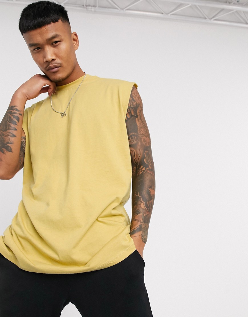 ASOS DESIGN - Lang oversized T-shirt in geel