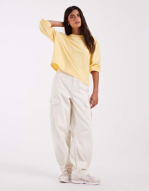 ASOS DESIGN långärmad boxig kort t-shirt i buttermilk, 2 av 4