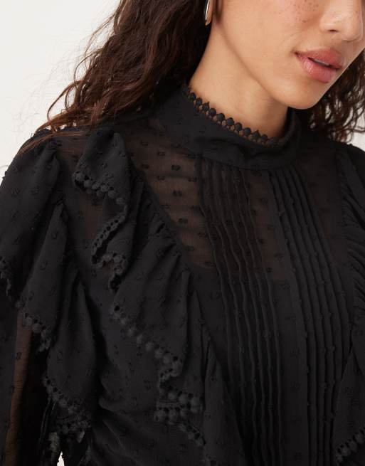 ASOS DESIGN – Langärmlige Bluse in Schwarz mit Rüschen und Stickerei, 3 von 4