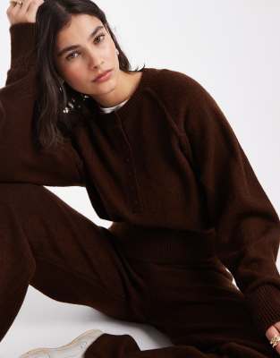 ASOS DESIGN - Langärmliger Henley-Strickpullover in Schokobraun, Kombiteil-Brown