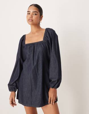 ASOS DESIGN - Langärmliges ausgestelltes Hemdblusenkleid aus Denim in Rinse-Waschung-Blau
