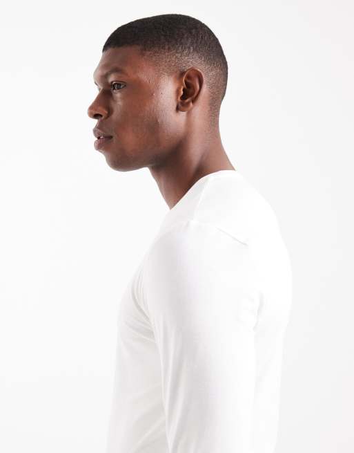 ASOS DESIGN – Langärmliges Basic-T-Shirt in Cremeweiß mit körperbetontem Schnitt, 4 von 5