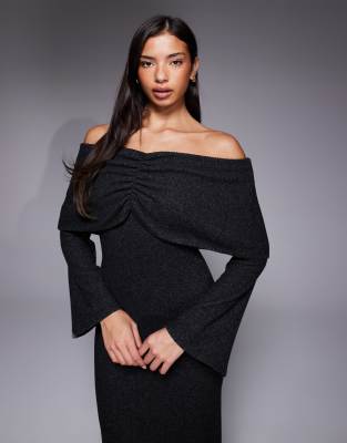 ASOS DESIGN - Langärmliges, geripptes Maxikleid in Anthrazit mit umgeschlagenem Carmen-Ausschnitt-Grau
