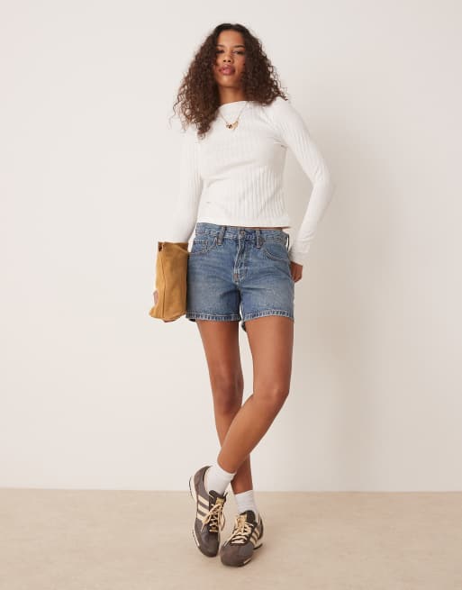 ASOS DESIGN – Langärmliges, geripptes Shirt in meliertem Cremeweiß mit U-Boot-Ausschnitt und Knopfdetail, 4 von 4