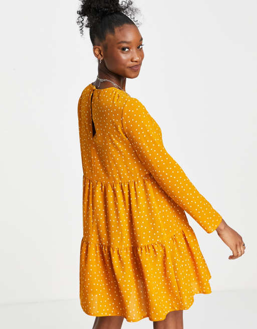 ASOS DESIGN – Langärmliges, gestuftes Hänger-Minikleid mit Punktemuster in Senfgelb, 4 von 4