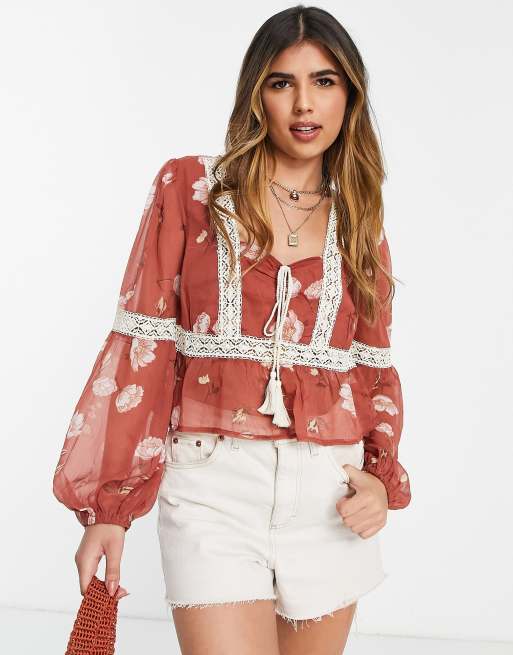 ASOS DESIGN Langarmliges Hangeroberteil mit Spitzeneinsatzen und Blumenprint ASOS