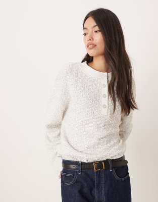 ASOS DESIGN - Langärmliges Henley-Oberteil aus Bouclé mit Struktur-Weiß