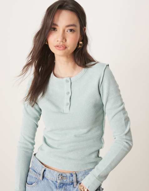 ASOS DESIGN – Langärmliges Henley-Oberteil in verwaschenem Blau mit Waffelstruktur - view 1