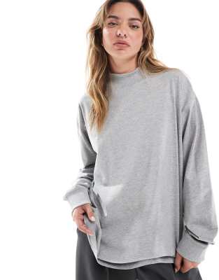 ASOS DESIGN - Langärmliges, hochgeschlossenes T-Shirt in Grau meliert