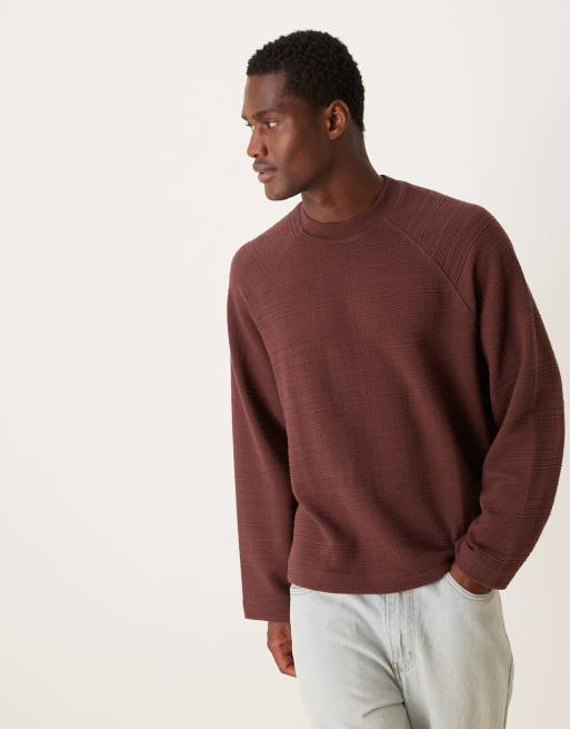 ASOS DESIGN – Langärmliges, kastiges Raglan-Shirt in Dunkelbraun mit lockerem Schnitt und Struktur