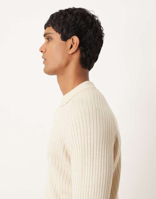 ASOS DESIGN – Langärmliges, körperbetontes Poloshirt aus Strickstoff in Creme, 4 von 5