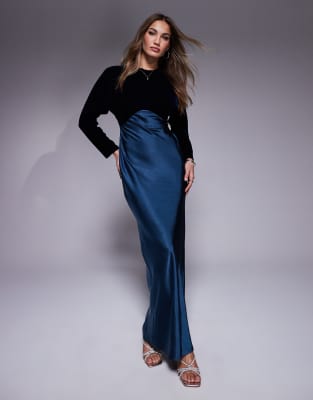 ASOS DESIGN - Langärmliges Maxikleid aus Samt und Satin in Blau