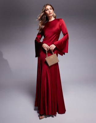 ASOS DESIGN - Langärmliges Maxikleid aus Satin in Rot mit weitem Rockteil mit Godet-Design