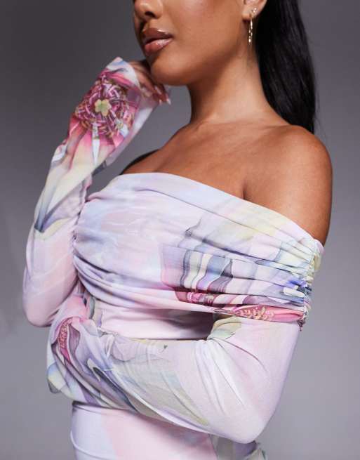 ASOS DESIGN – Langärmliges Maxikleid aus Stretch-Chiffon mit Blumenmuster, Carmen-Ausschnitt und Rüschensaum, 3 von 4