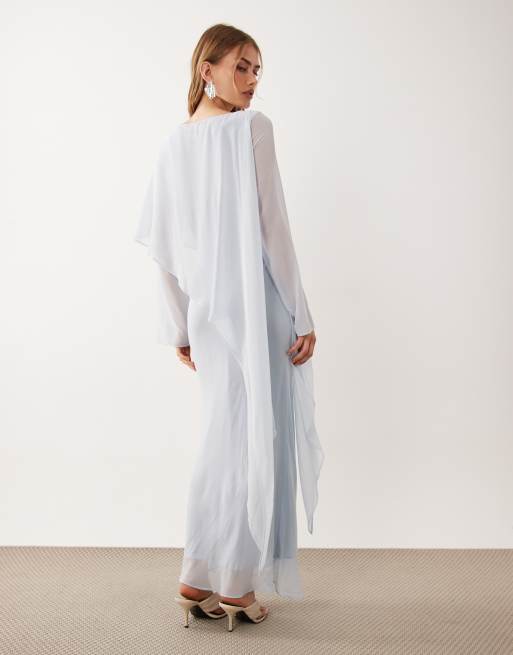ASOS DESIGN – Langärmliges Maxikleid in Blassblau mit Cape-Detail, 4 von 4