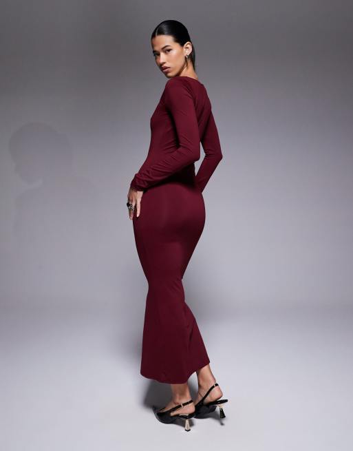 ASOS DESIGN – Langärmliges Maxikleid in Burgunderrot mit asymmetrischem Ausschnitt, 3 von 4
