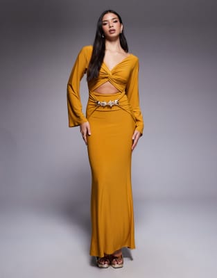ASOS DESIGN - Langärmliges Maxikleid in Gelb mit drapierter Vorderseite und Goldfischbesatz