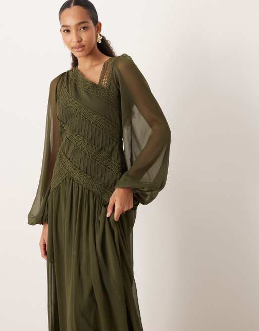 ASOS DESIGN – Langärmliges Maxikleid in Khaki mit asymmetrischem Ausschnitt und Spitzenbesatz, 2 von 4