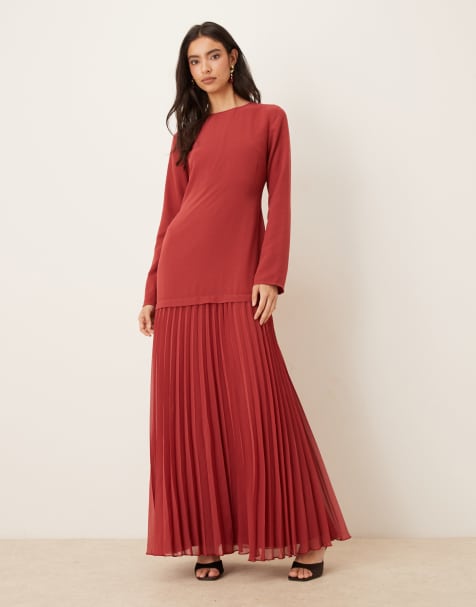 ASOS DESIGN – Langärmliges Maxikleid in kräftigem Rot mit plissiertem Rock - view 1