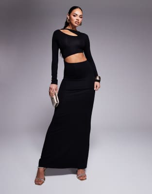 ASOS DESIGN - Langärmliges Maxikleid in Schwarz mit verdrehter Schulterpartie und Cut-Out in der Taille