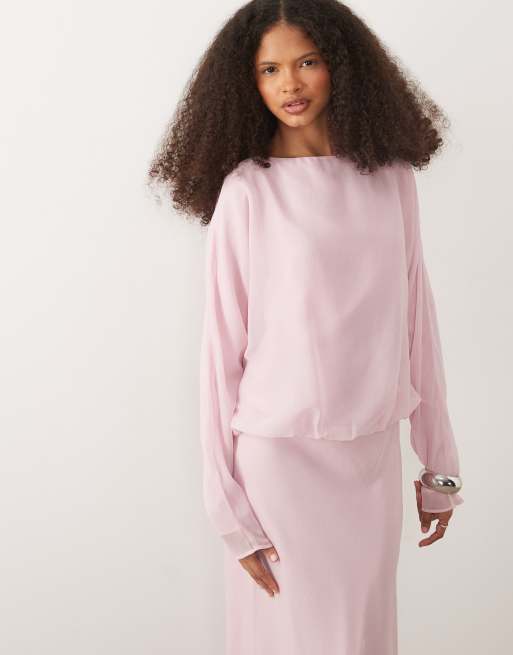ASOS DESIGN – Langärmliges Maxikleid in zartem Rosa mit U-Boot-Ausschnitt, 4 von 4