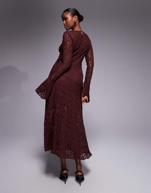 ASOS DESIGN – Langärmliges Midikleid aus Spitze in Schokobraun mit Zipfelsaum, 4 von 4