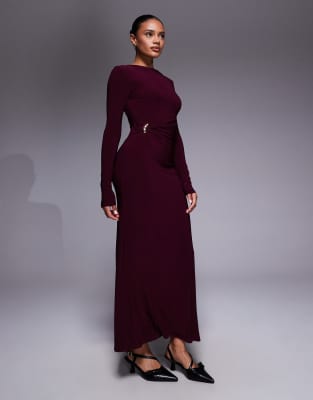 ASOS DESIGN - Langärmliges Midikleid in Burgunderrot mit gedrehtem Metall-Detail