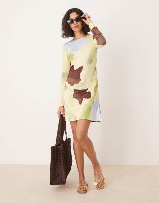 ASOS DESIGN - Langärmliges Minikleid mit Blumendruck-Bunt