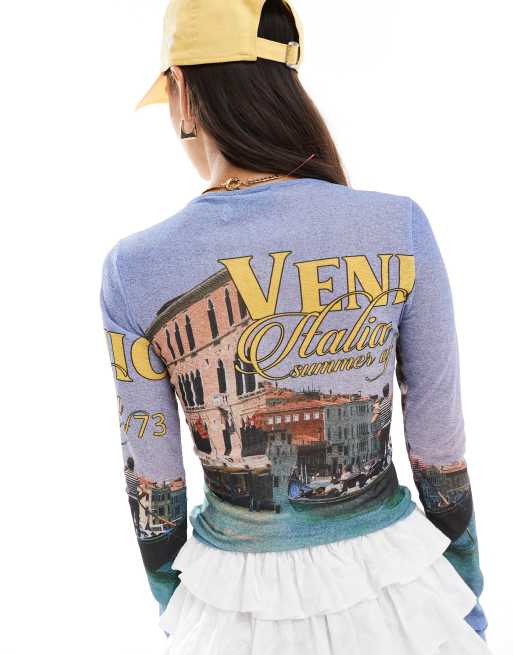 ASOS DESIGN Langarmliges Netzstoff T Shirt mit knappem Schnitt und Venice Grafikprint ASOS