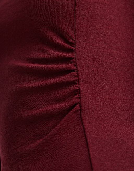 ASOS DESIGN – Langärmliges Oberteil aus strukturiertem Netzstoff in dunklem Beerenrot mit seitlicher Raffung, 4 von 4