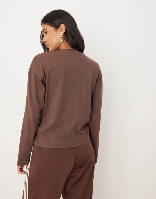 ASOS DESIGN – Langärmliges Oversize-Oberteil in Schokobraun mit gerafftem Tunnelzugdetail, 4 von 4