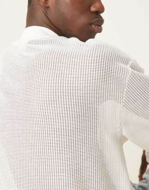 ASOS DESIGN – Langärmliges Oversize-Shirt aus weißem Netzstoff mit überschnittenen Schultern, 3 von 4