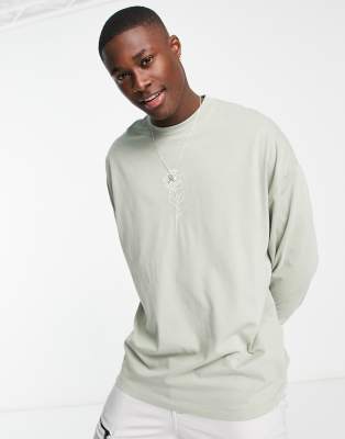 ASOS DESIGN – Langärmliges Oversize-Shirt in Hellgrün mit Rosenstickerei