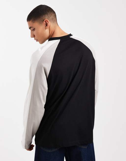 ASOS DESIGN – Langärmliges Oversize-Shirt in Schwarz mit abgenähten Einsätzen und Textprint , 3 von 5