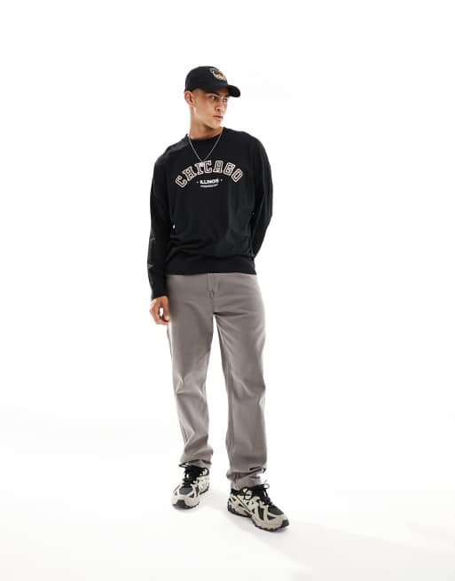 ASOS DESIGN – Langärmliges Oversize-Shirt in Schwarz mit „Chicago“-Print vorne, 3 von 4