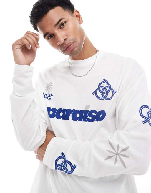 ASOS DESIGN – Langärmliges Oversize-Shirt in Weiß mit sportlichen Grafikprints